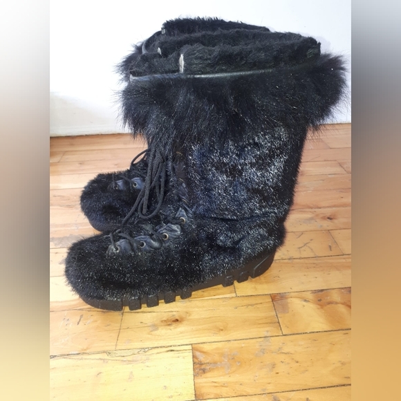 Le grenier made in Quebec natural shaved  beaver fur boots Sz 7 - Picture 3 of 7